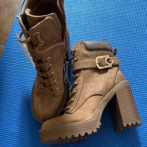Women's Tan Ankle Boots